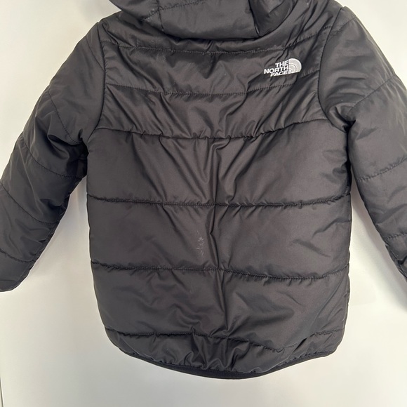 The north face toddler jacket - Picture 2 of 3
